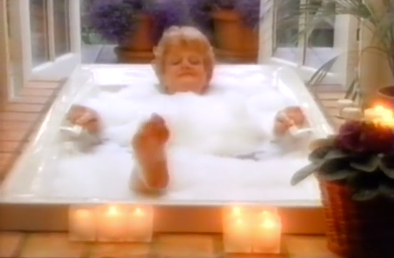 Illustration for article titled It's 3 p.m.: Let's watch Angela Lansbury touch herself in the tub
